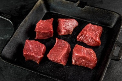 Свинина ошеек на шашлык 1 кг - купить в Кукуевке